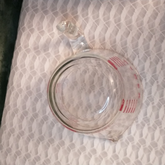 Pyrex - Glass Measuring Cup - 8oz - Picture 6 of 6